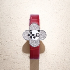 LOUIS VUITTON Watches